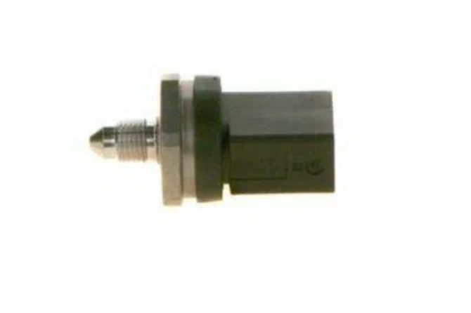 Датчик давления топлива BOSCH 0261545111 аналог 06J906051C/06D906051A/06H906051A  0261545111