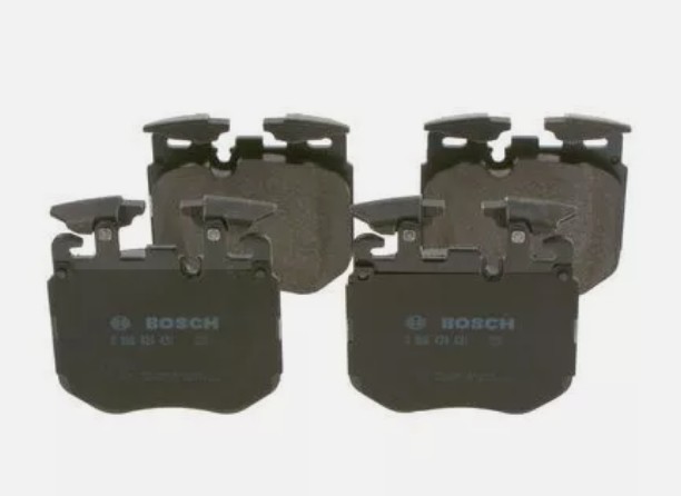 Колодки тормозные передние (X7) BOSCH 0986424431 аналог 34116889585  0986424431