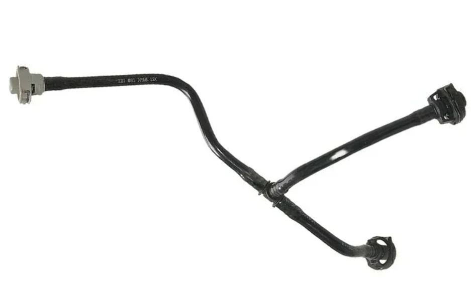 Патрубок охлаждения (Audi Q5) Lucas LCR31026 аналог 80A121081S  LCR31026